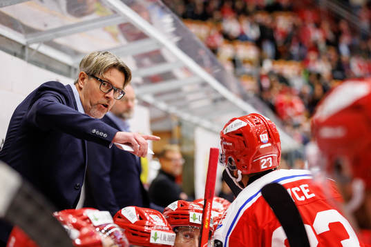 Timrås tränare Anders Karlsson