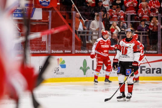 Örebros Robert Leino deppar