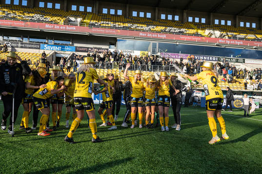 Elfsborgs spelare jublar