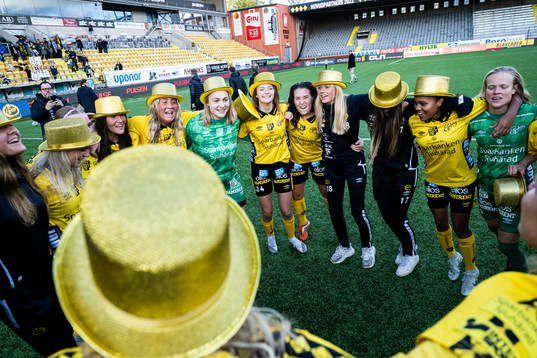 Elfsborgs spelare jublar