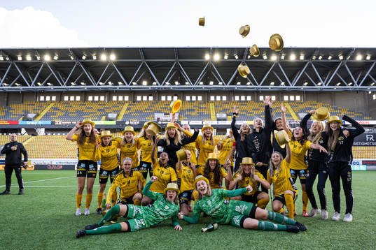Elfsborgs spelare jublar