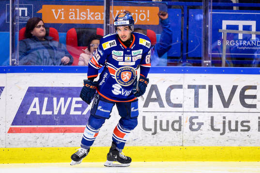 Växjös Jayden Halbgewachs jublar