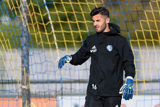 Falkenbergs målvakt Nadeem Omar före fotbollsmatchen i
