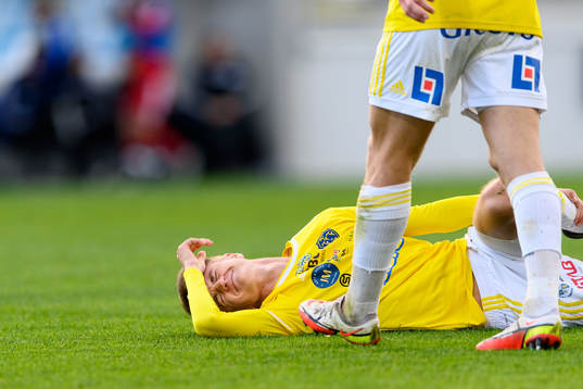 Falkenbergs Melker Larsson har ont