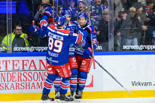 Oskarshamns Jiri Smejkal jublar