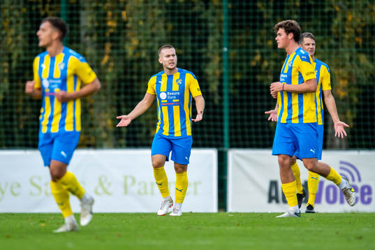 Eskilsminnes Dragos Daniel Farcas Lohan reagerar