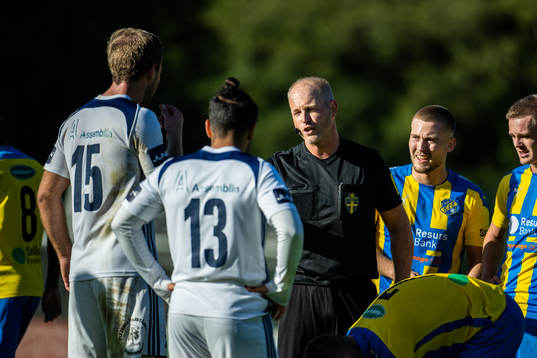 Domare Niklas Olsson