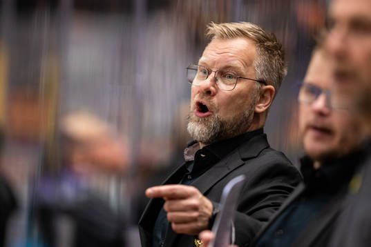 Brynäs tränare Mikko Manner