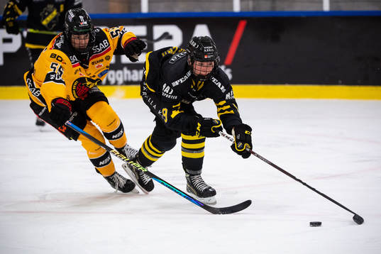 Luleås Daniela Pejsova och AIKs Rebeka Sadecka