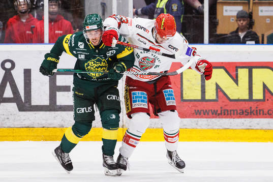 Björklövens Mattias Nörstebö och Modos Josh Dickinson