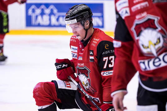 Malmö Redhawkss Adam Ollas Mattsson deppar