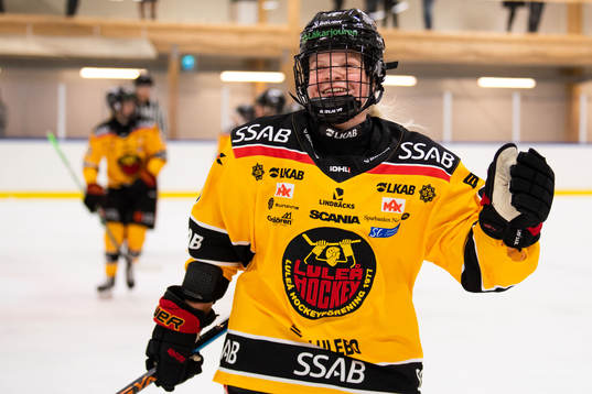 Luleås Astrid Lindeberg jublar