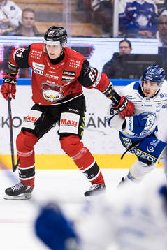 Malmö Redhawkss Fredrik Händemark och Leksands Matt Caito