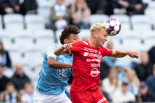 Malmö FFs Joseph Ceesay och Värnamos Victor Larsson