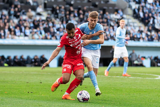 Värnamos Wenderson Oliveira do Nascimento och Malmö FFs