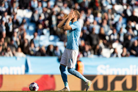 Malmö FFs Ola Toivonen deppar