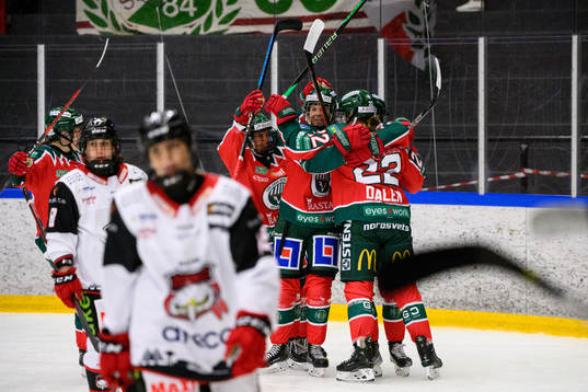 Frölundas Andrea Dalen jublar