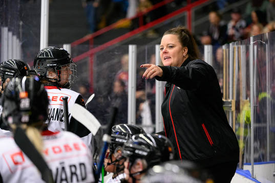 Malmö Redhawks tränare Ellinor Rydell