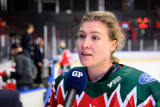 Frölundas Andrea Dalen blir intervjuad av GP