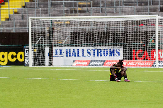 Östersunds Yannick Armel Assiedou Adjoumani deppar