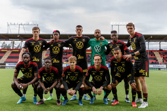 Östersunds Sebastian Karlsson Grach, Chovanie Amatkarijo,
