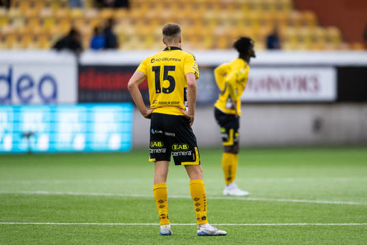 Elfsborgs Leo Väisänen och Michael Baidoo deppar