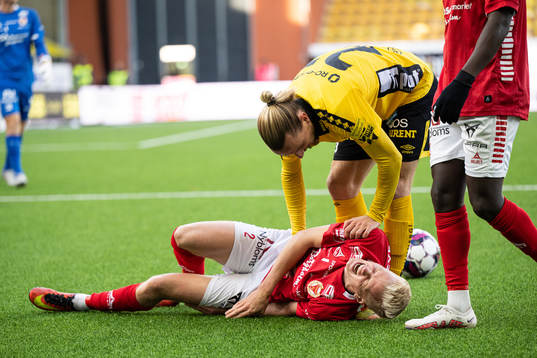Kalmars Axel Lindahl har ont