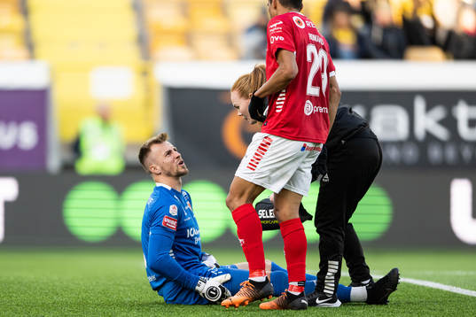 Kalmars målvakt Ricardo Friedrich har ont