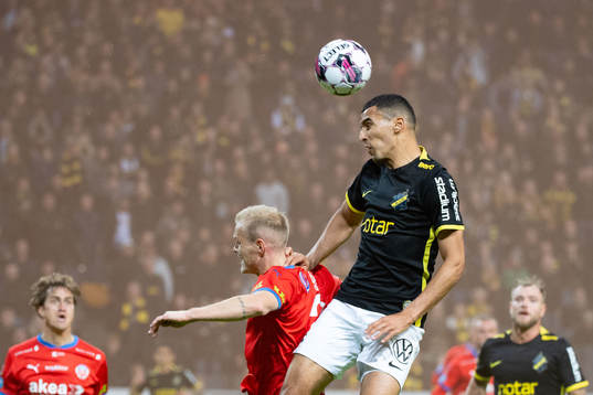 Helsingborgs Philip Rejnhold och AIKs Nabil Bahoui