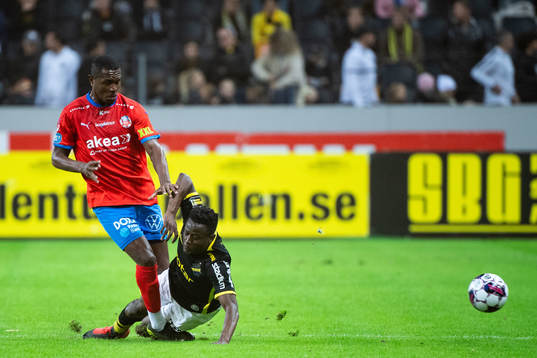 Helsingborgs Diego Cesar De Oliveira och AIKs Erick Otieno