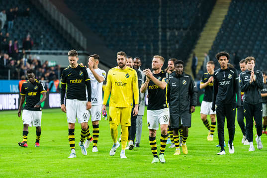 AIKs spelare tackar publiken