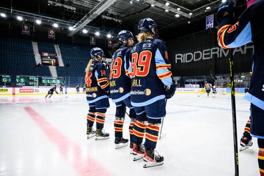Djurgårdens Alexis Mauermann, Fanny Rask och Nicole Hall