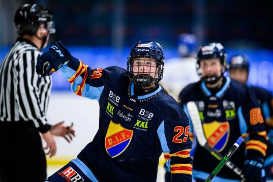 Djurgårdens Maria Lindberg jublar