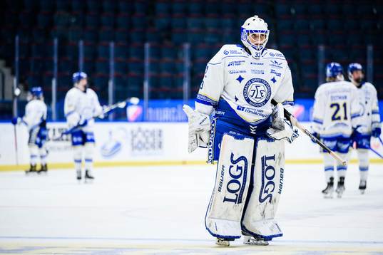 Leksands målvakt Amanda Johansson deppar