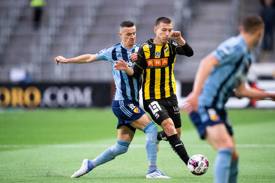 Djurgårdens Haris Radetinac och Häckens Kristoffer Lund