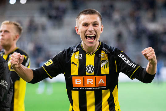 Häckens Kristoffer Lund Hansen jublar