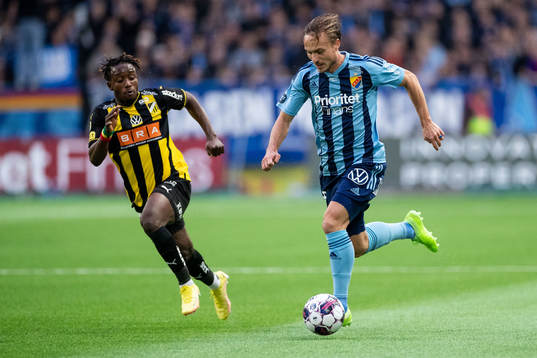 Häckens Ibrahim Sadiq och Djurgårdens Pierre Bengtsson