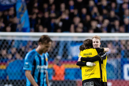Häckens Erik Friberg och Samuel Gustafson jublar