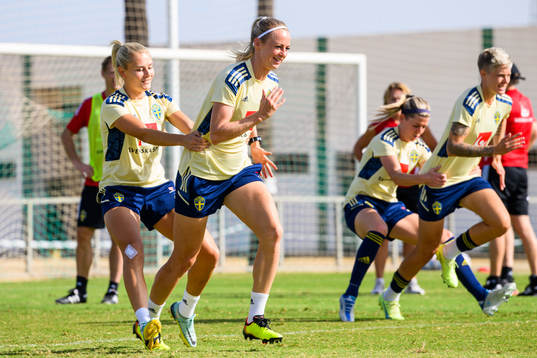 Amanda Nilden and Amanda Ilestedt of the Swedish women's