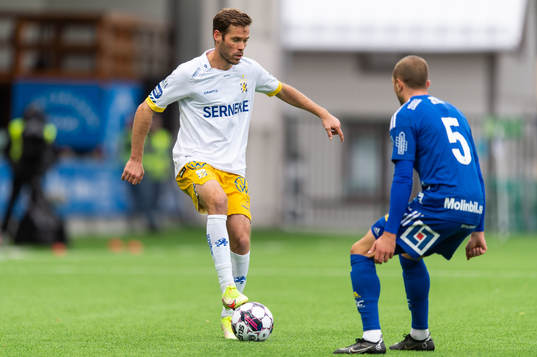 IFK Göteborgs Emil Salomonsson och GIF Sundsvalls Dennis