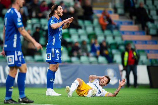 GIF Sundsvalls Forrest Lasso och IFK Göteborgs Mattias