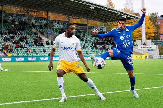 IFK Göteborgs Suleiman Abdullahi och GIF Sundsvalls Joe