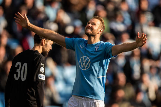 Malmö FFs Ola Toivonen deppar