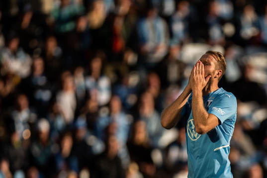 Malmö FFs Ola Toivonen deppar