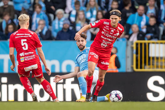 Malmö FFs Moustafa Zeidan och Värnamos Charlie Vindehall