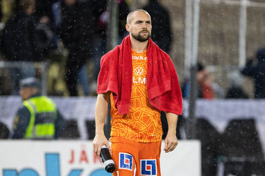 IFK Norrköpings målvakt Oscar Jansson deppar