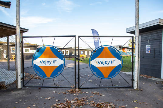 Exteriör av Vejby idrottsplats