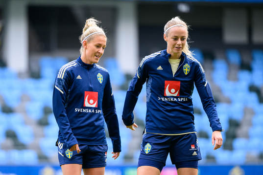 Emma Kullberg and Amanda Ilestedt of the Swedish women's