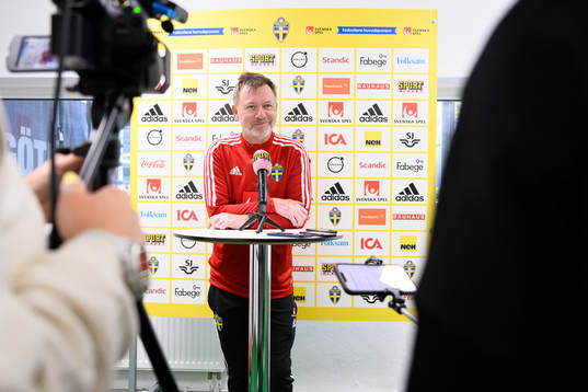 Head coach Peter Gerhardsson of the Swedish women's