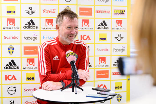 Head coach Peter Gerhardsson of the Swedish women's